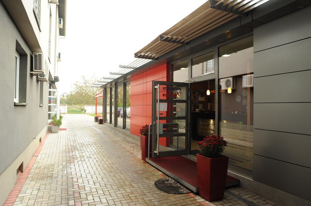 Apartment And Rooms In Club Indija Exterior foto