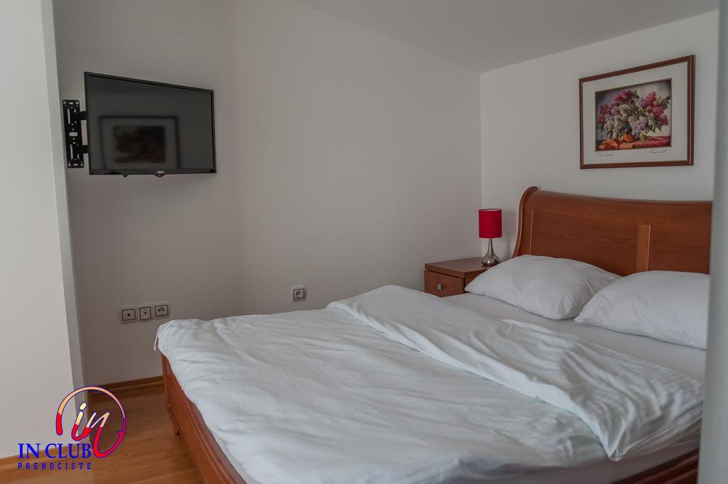 Apartment And Rooms In Club Indija Exterior foto