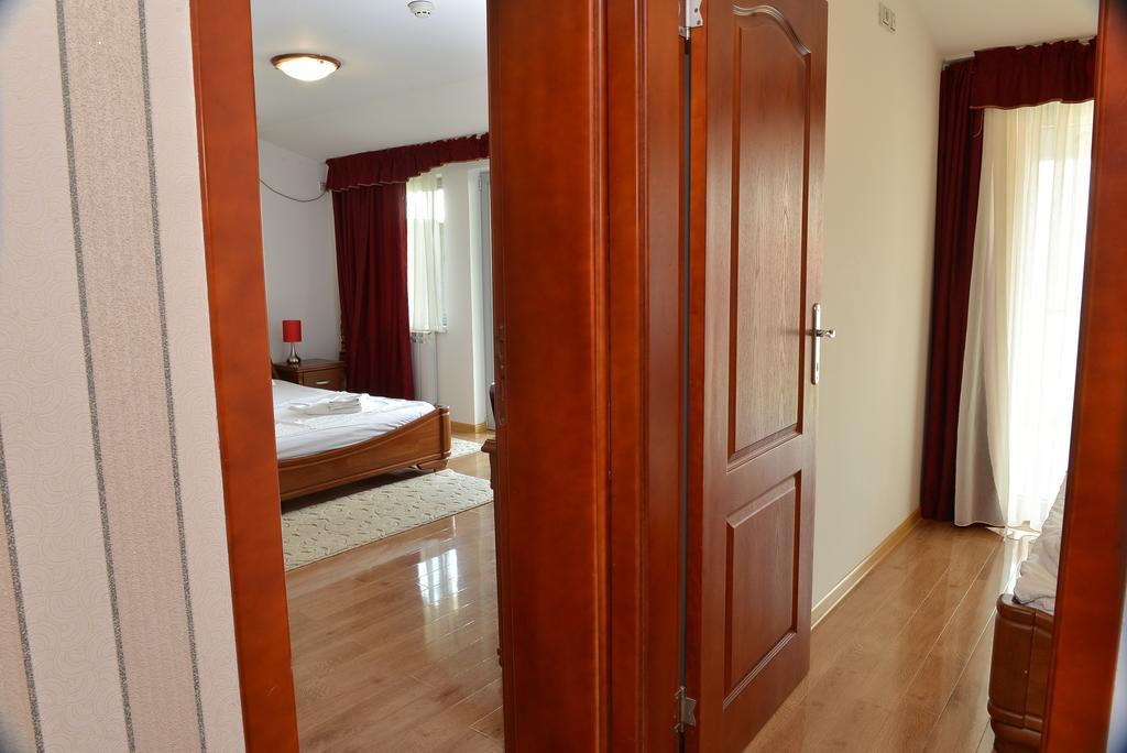 Apartment And Rooms In Club Indija Exterior foto